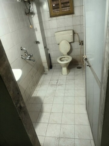 Attached Bathroom in 2 BHK Apartment at Golders Green CHS, Borivali West – for Rent