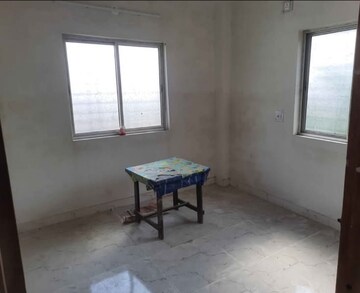 Room in 2 BHK Apartment at Single Tower, Kasba – for Rent