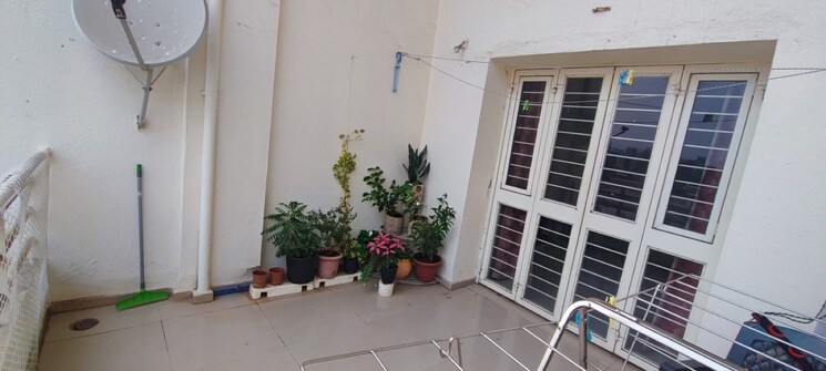 Balcony, g-k-daffodils-housing-society 3 Bedroom 1300 Sq.Ft. Apartment In Pimple Saudagar Pune 8514045