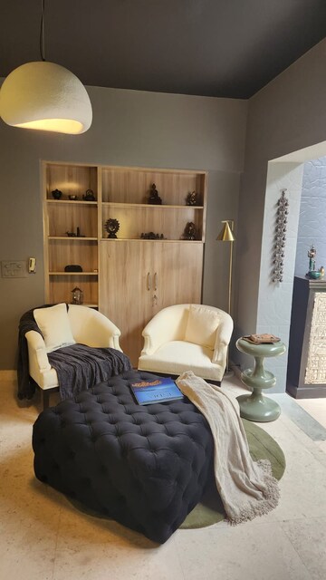 Bedroom in 6 BHK Penthouse at SS Hibiscus, Sector 50 – for Sale