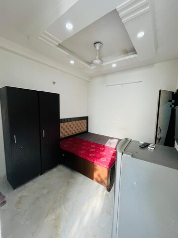 1 RK Builder Floor For Rent in Sushant Vyapaar Kendra, Sector 43