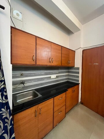  1 RK Builder Floor at Sushant Vyapaar Kendra, Sector 43 – for Rent