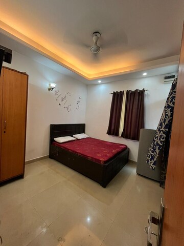 1 RK Builder Floor For Rent in Sushant Vyapaar Kendra, Sector 43