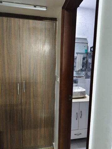 Attached Bathroom in 3.5 BHK Independent House at Sector 55 – for Rent