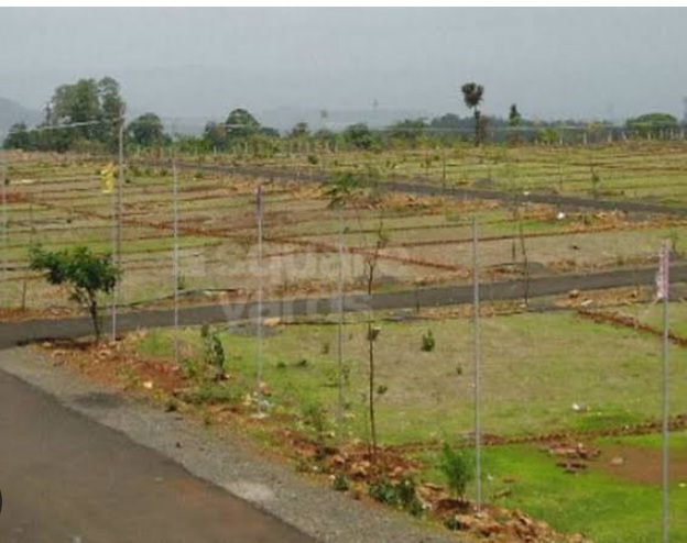 Plot For Sale in Kasna Industrial Area