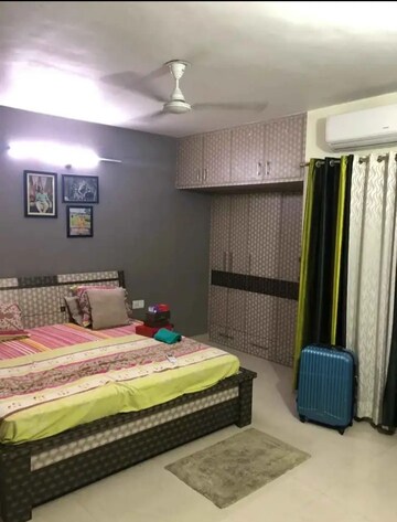 Room in 2 BHK Independent House at Aliganj – for Rent