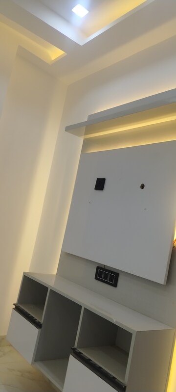Furnished Amenities in 3 BHK Builder Floor at Puri Kohinoor, Sector 89 – for Rent