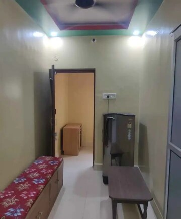 Room in 1 BHK Villa at Aliganj – for Rent