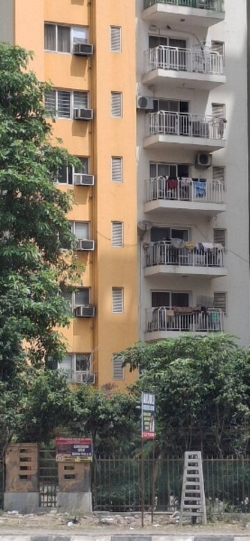2.5 BHK Apartment – Exterior View View at OP Floridaa, Sector 82 - for Rent