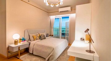 Bedroom in 2 BHK Apartment at DLF One Midtown, Moti Nagar – for Rent
