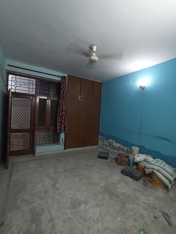Room in 6+ BHK Independent House at Sector 55 – for Rent