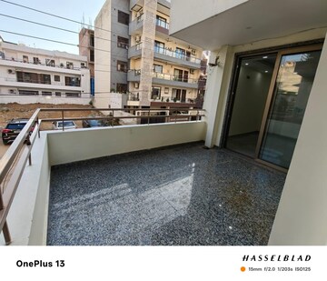 Balcony in 3 BHK Builder Floor at Sector 46 – for Rent