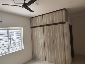 Room in 2.5 BHK Apartment at Neknampur – for Rent