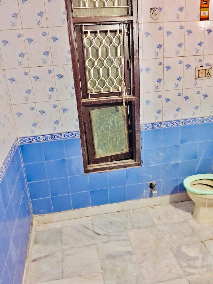 Bathroom, rajendra nagar sector 4 3 Bedroom 1115 Sq.Ft. Apartment In Rajendra Nagar Sector 4 Ghaziabad 8514593