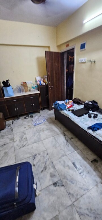 Living Room in 1 RK Apartment at Andheri East – for Rent