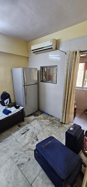 Room in 1 RK Apartment at Andheri East – for Rent