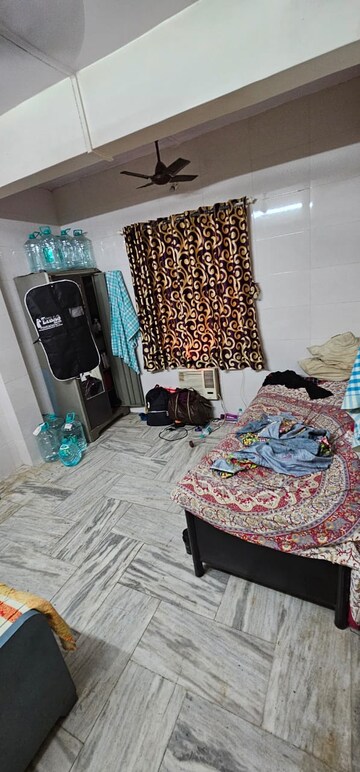 Living Room in 1 RK Apartment at Andheri East – for Rent