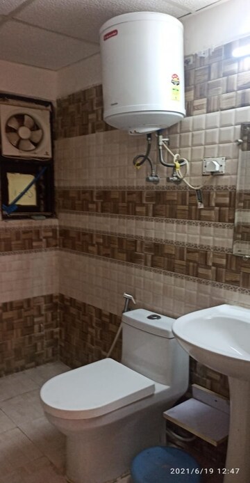 Attached Bathroom in 2 BHK Apartment at Upsidc Site C – for Rent