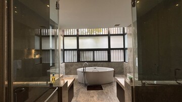 Attached Bathroom in 4 BHK Villa at Prestige Golfshire, Nandi Hills – for Rent