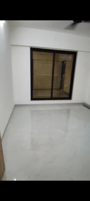 Room in 1 BHK Apartment at Pradnya Apartment Vakola, Vakola – for Rent