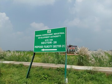  Plot For Sale in Sector 28