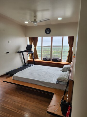 Room in 3 BHK Apartment at Parmar Garden, Wanwadi – for Rent