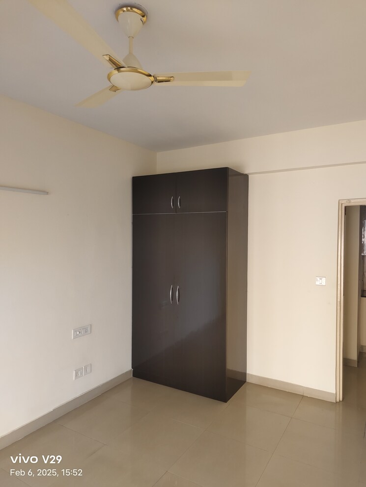 Room, pioneer-park-phase-1 2 Bedroom 1380 Sq.Ft. Apartment In Sector 61 Gurgaon 8514923