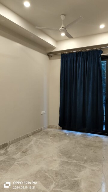 2 BHK Builder Floor For Rent in Sector 23