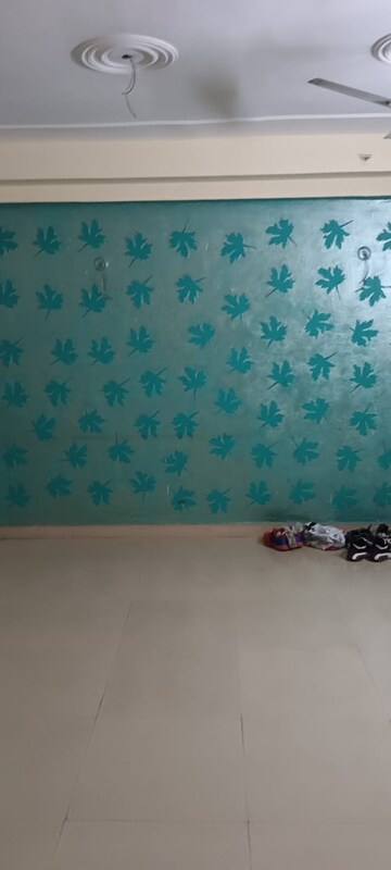 Room in 3 BHK Apartment at Gardenia Gateway, Sector 75 – for Sale