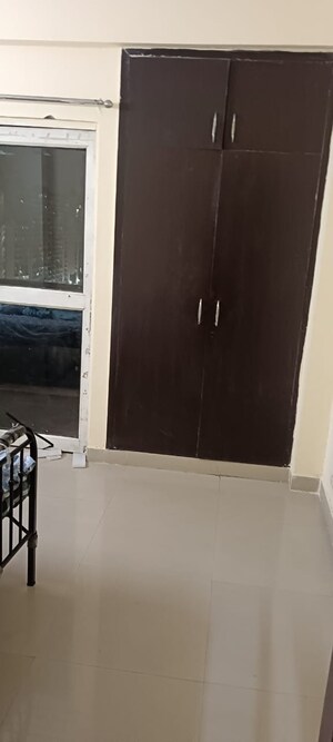 Room in 3 BHK Apartment at Gardenia Gateway, Sector 75 – for Sale
