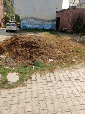  Plot For Sale in Vatika City Central