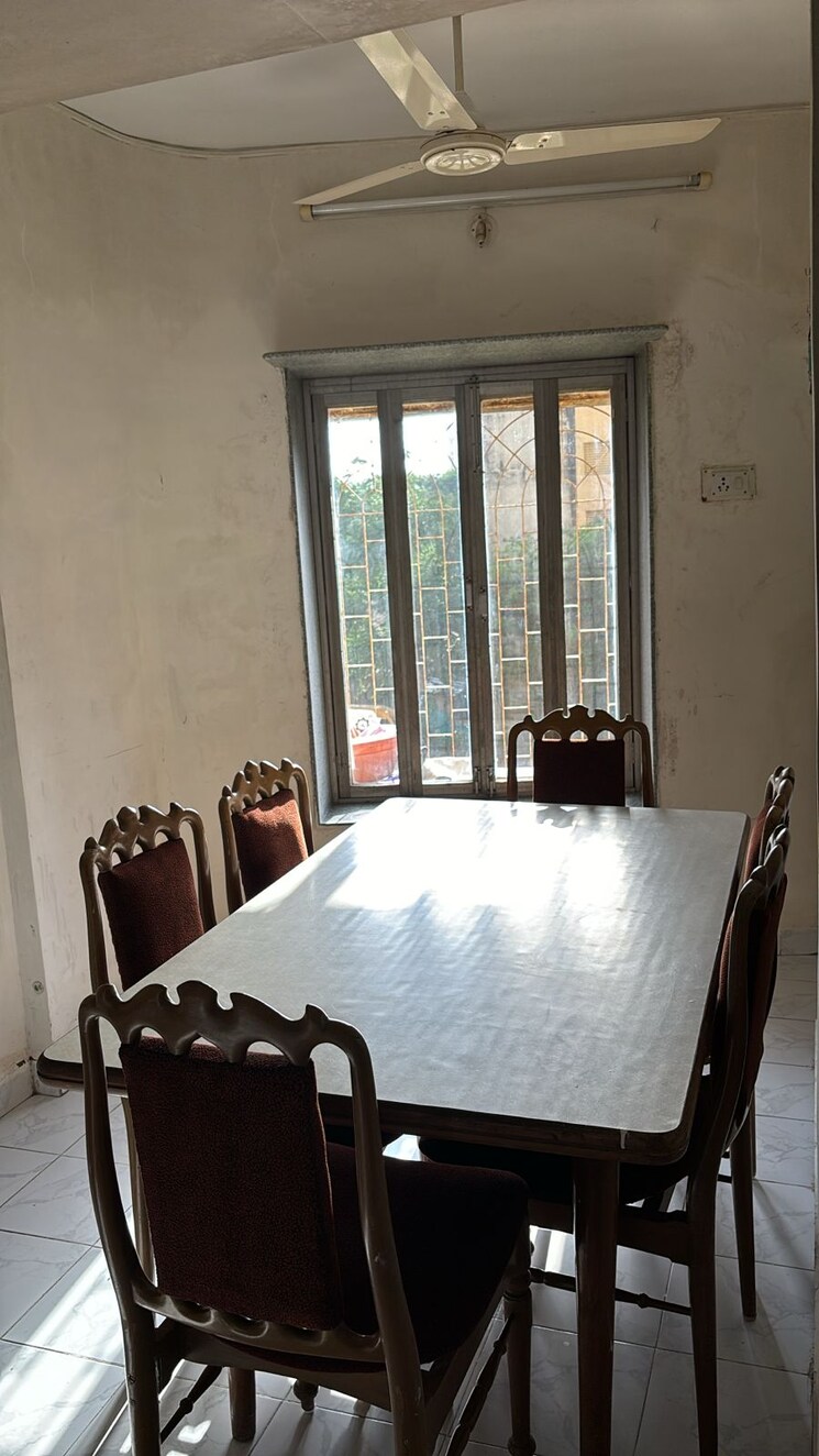 Room, kandivali east Pg For Boys In Kandivali East 8515158