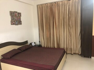 Room in 3 BHK Builder Floor at Sector 50 – for Rent