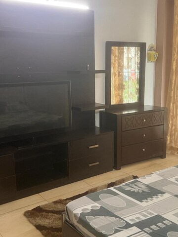 Room in 3 BHK Apartment at Supertech ORB, Sector 74 – for Rent