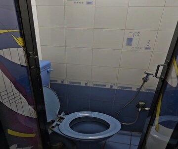 Bathroom in 2 BHK Apartment at Sion East – for Rent