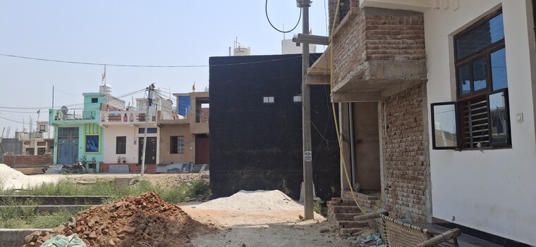 undefined, upsidc site b  60 Sq.Yd. Plot In Upsidc Site B Greater Noida 8515435