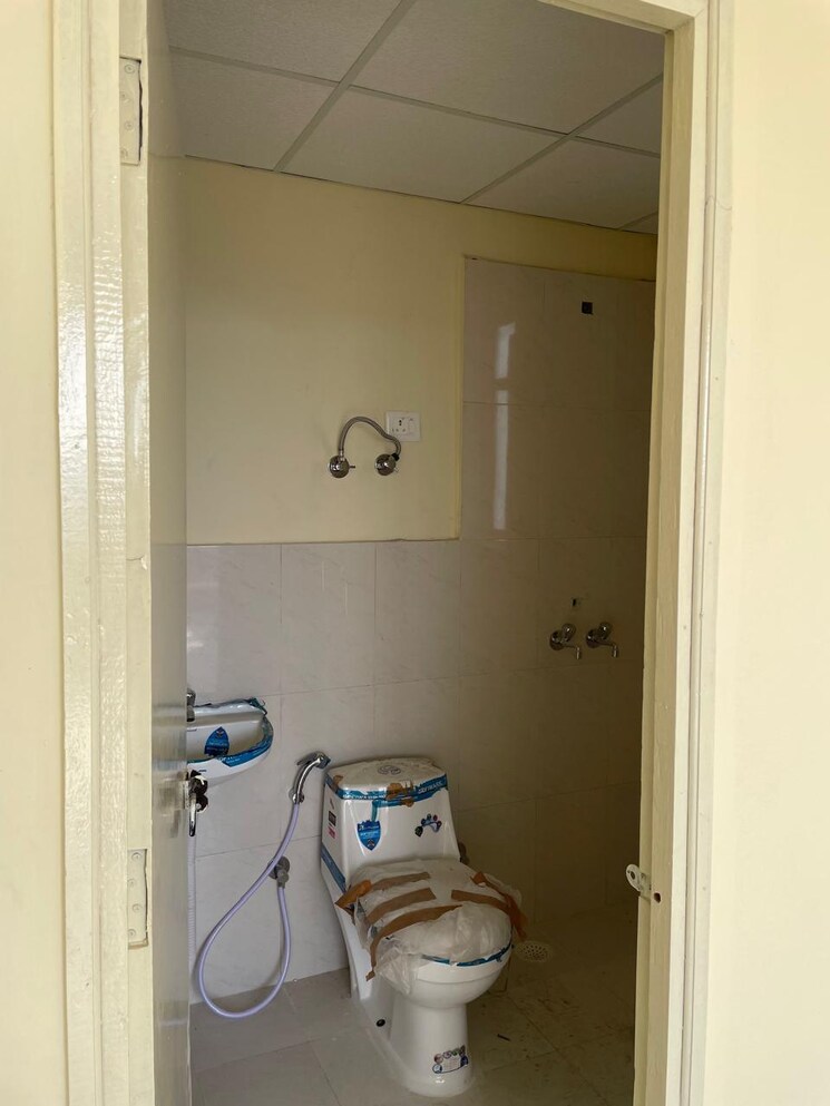 Attached Bathroom, pyramid-heights 2 Bedroom 678 Sq.Ft. Apartment In Sector 85 Gurgaon 8515414