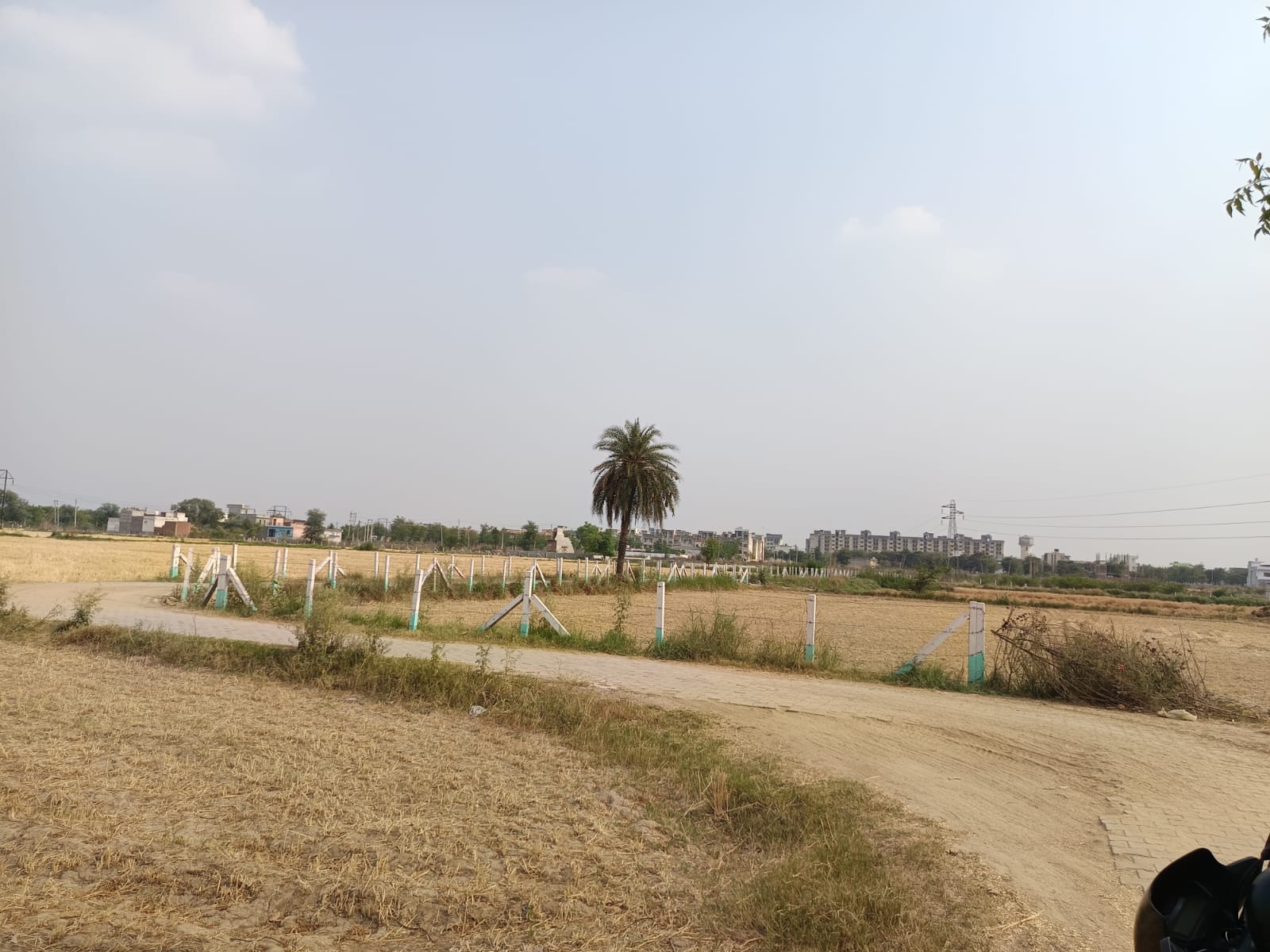 Plot For Sale in Mathura Road