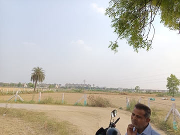  Plot – Exterior View View at Mathura Road - for Sale