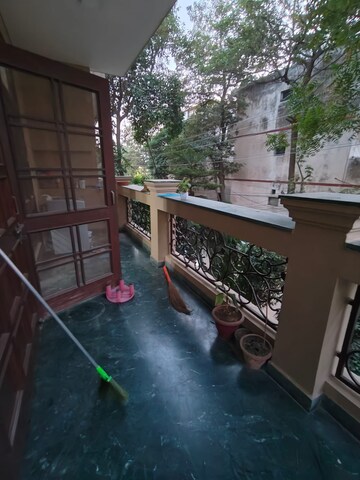 Balcony in 2 BHK Builder Floor at Sector 40 – for Rent