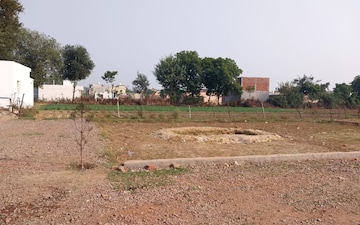 Plot For Sale in Sector 14