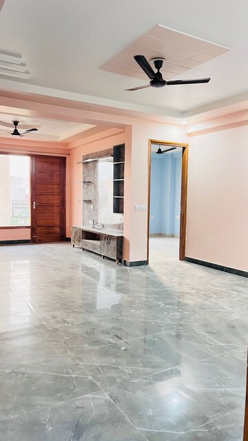 Living Room in 3 BHK Builder Floor at Sector 46 – for Rent