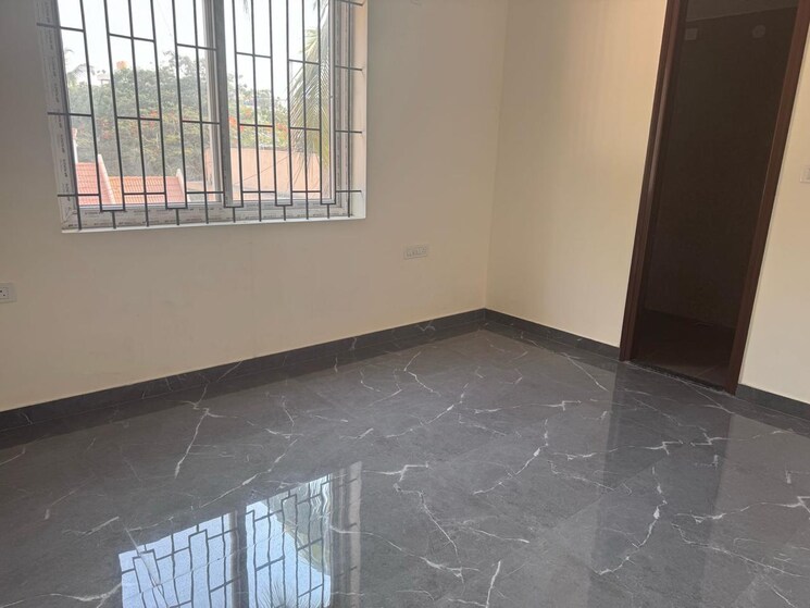 Room, shiva-krupa-apartments-basaveshwara-nagar 3 Bedroom 2250 Sq.Ft. Apartment In Basaveshwara Nagar Bangalore 8515950