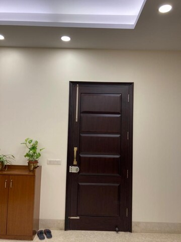  3 BHK Builder Floor at Gupta Awas, Sector 43 – for Rent