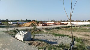   Plot at Modipuram – for Sale