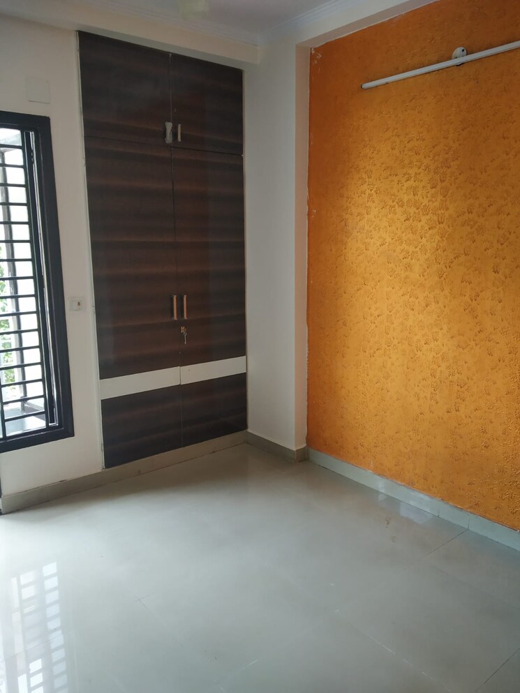 Room, naveen shahdara 3 Bedroom 1170 Sq.Ft. Builder Floor In Naveen Shahdara Delhi 8516009