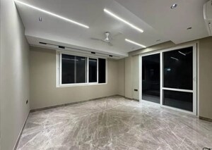 Room in 4 BHK Builder Floor at Sector 51 – for Sale