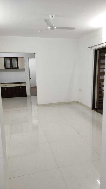 Room in 2 BHK Apartment at Rohan Leher 3, Baner – for Rent