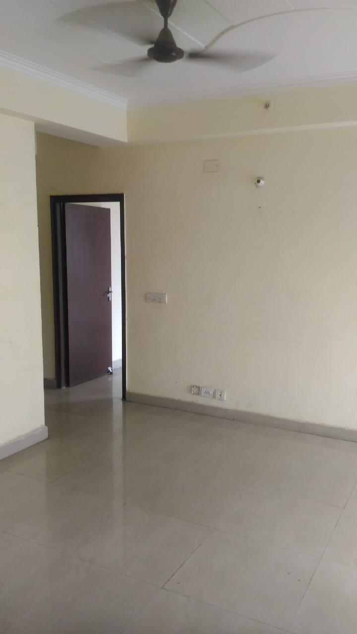 3 BHK Apartment For Sale in Paras Tierea