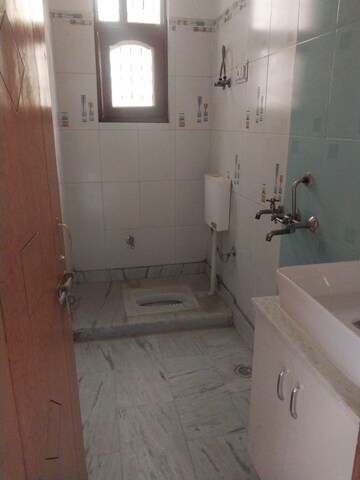 Bathroom in 3 BHK Builder Floor at Vaishali Sector 5 – for Sale